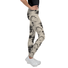 Load image into Gallery viewer, ARROSA ZURI WHITE ROSES Leggings