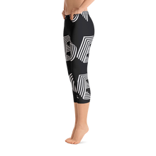 Load image into Gallery viewer, IZARA NÉE DES ÉTOILES Capri Leggings